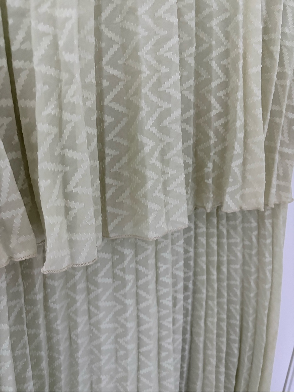 ASOS - Size 14 Sage Green Pleated Midi Dress - Picture 5 of 8